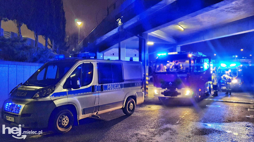 Mężczyzna skoczył z Pasażu