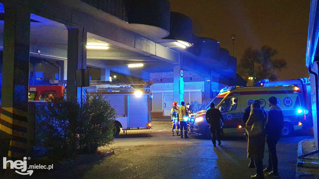 Mężczyzna skoczył z Pasażu
