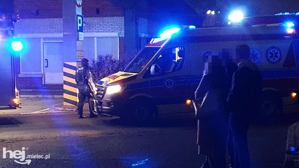 Mężczyzna skoczył z Pasażu