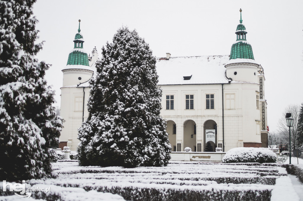 Zamek w Baranowie Sandomierskim zimą