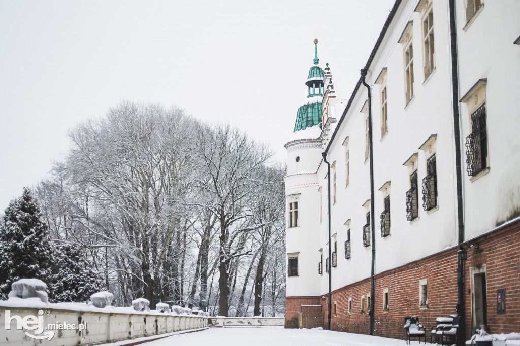 Zamek w Baranowie Sandomierskim zimą