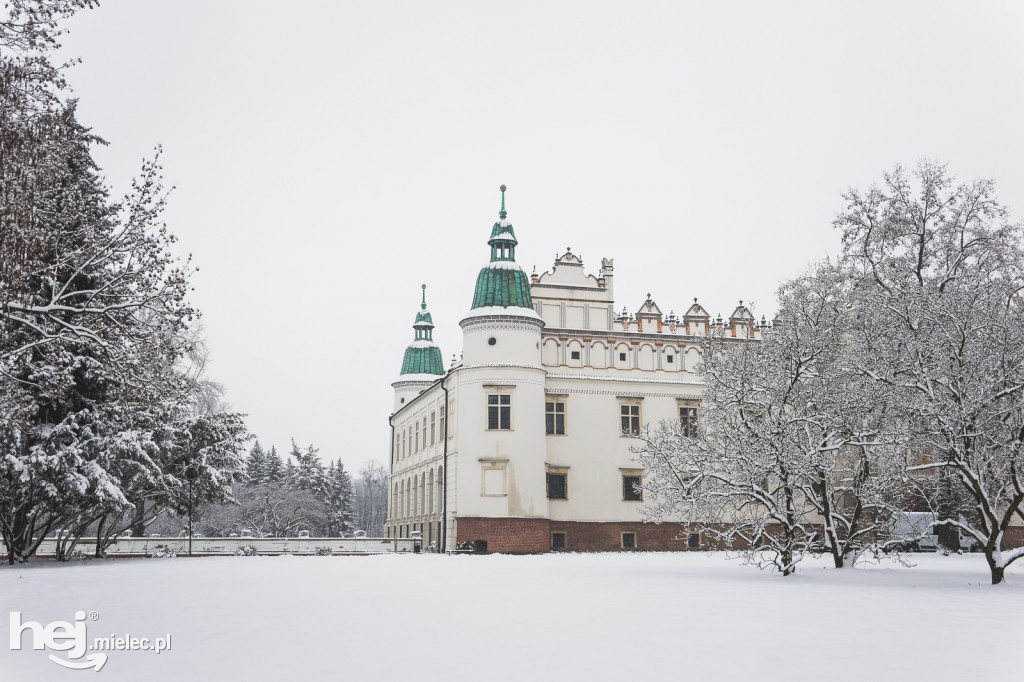 Zamek w Baranowie Sandomierskim zimą
