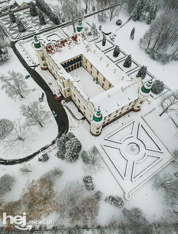 Zamek w Baranowie Sandomierskim zimą