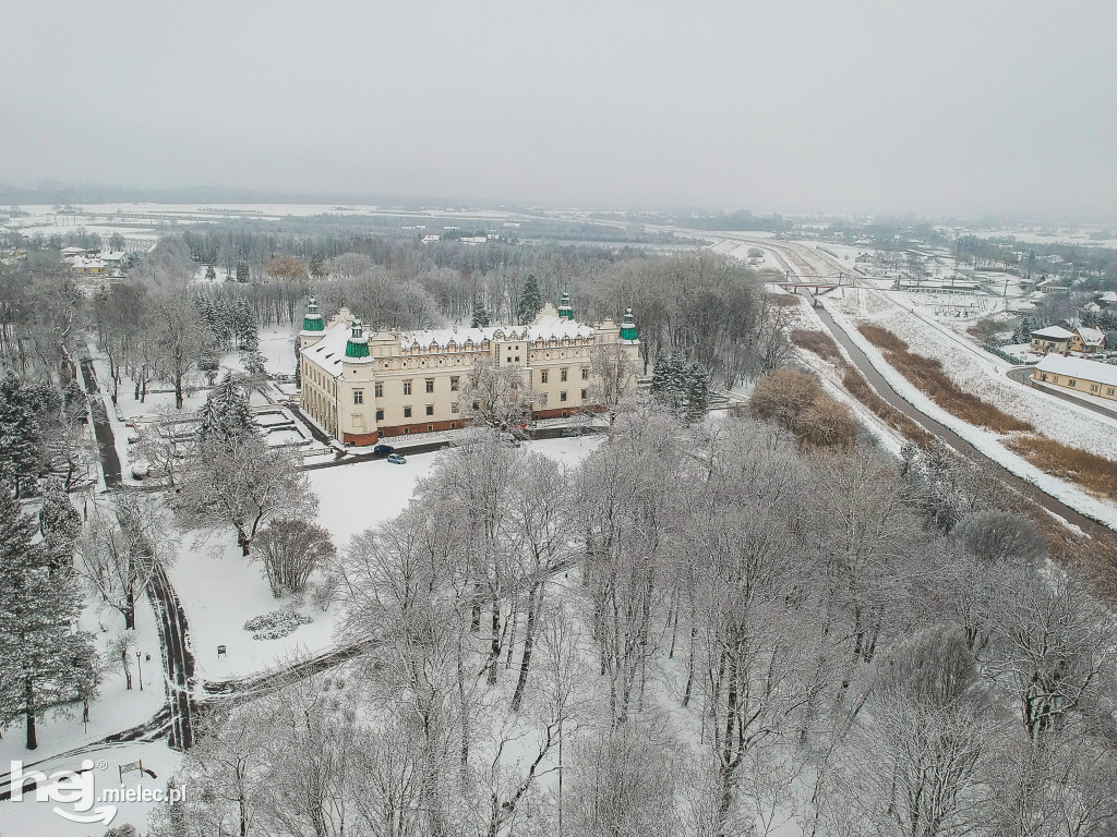 Zamek w Baranowie Sandomierskim zimą