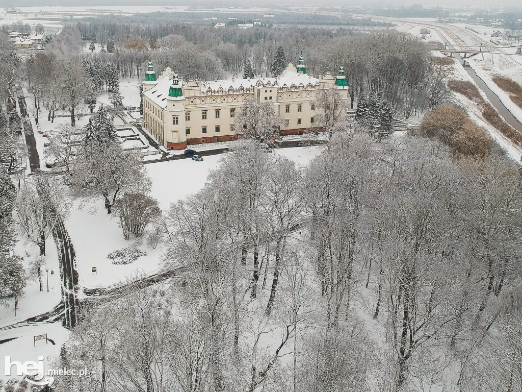 Zamek w Baranowie Sandomierskim zimą