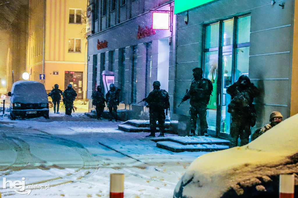 Wojskowe ćwiczenia w centrum Mielca