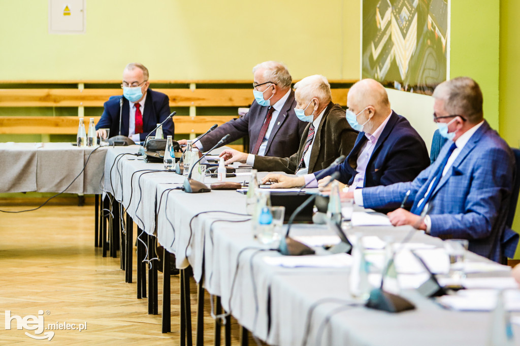 Budżetowa sesja Rady Powiatu Mieleckiego w ZST