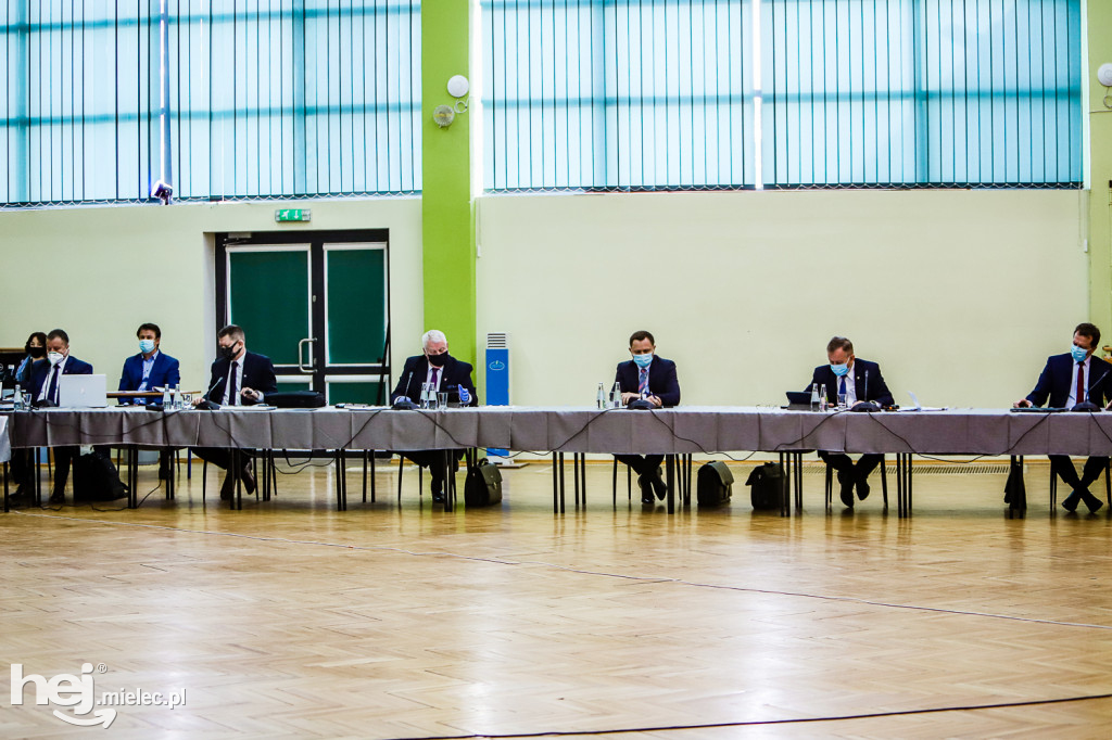 Budżetowa sesja Rady Powiatu Mieleckiego w ZST