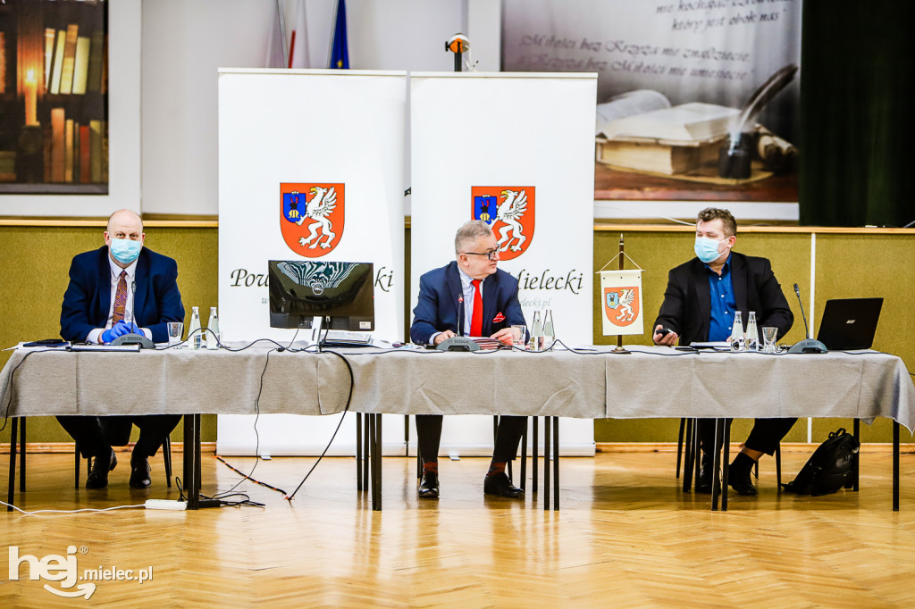 Budżetowa sesja Rady Powiatu Mieleckiego w ZST