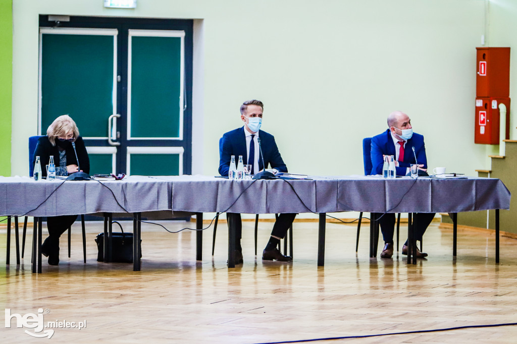 Budżetowa sesja Rady Powiatu Mieleckiego w ZST