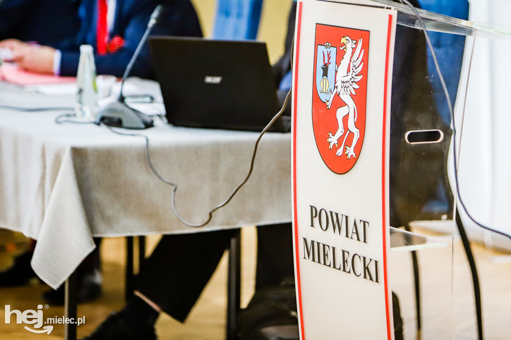 Budżetowa sesja Rady Powiatu Mieleckiego w ZST
