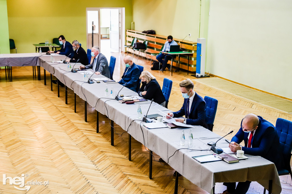 Budżetowa sesja Rady Powiatu Mieleckiego w ZST