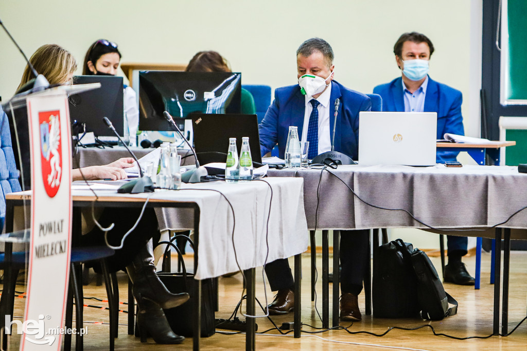 Budżetowa sesja Rady Powiatu Mieleckiego w ZST