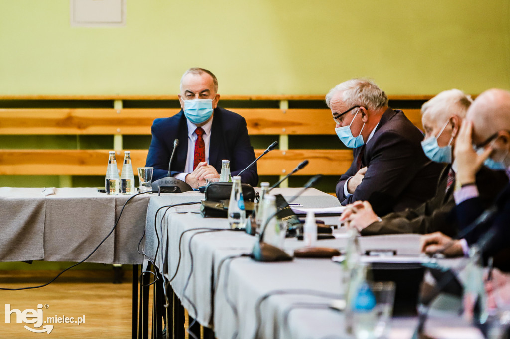 Budżetowa sesja Rady Powiatu Mieleckiego w ZST