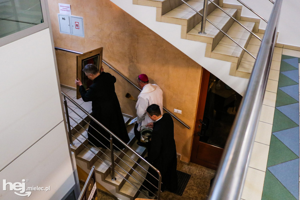Biskup otworzył w Mielcu poradnię Fundacji Auxilium