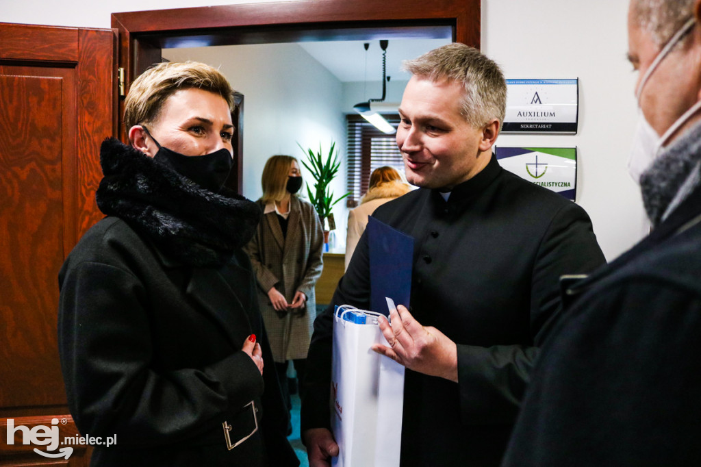 Biskup otworzył w Mielcu poradnię Fundacji Auxilium