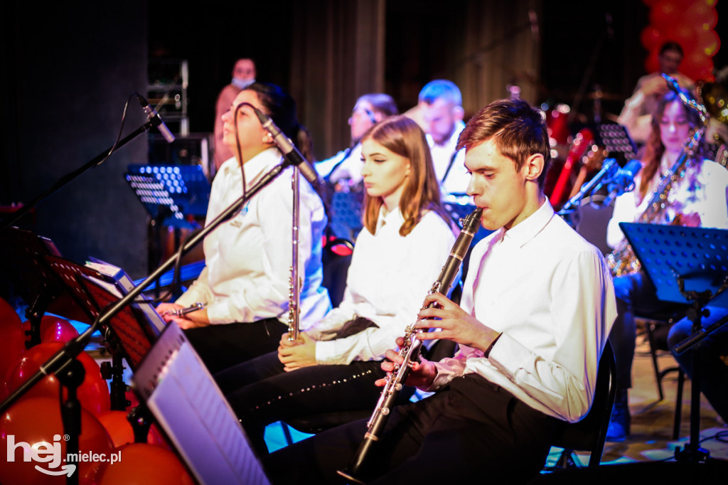 Walentynkowy koncert Mieleckiej Orkiestry Dętej
