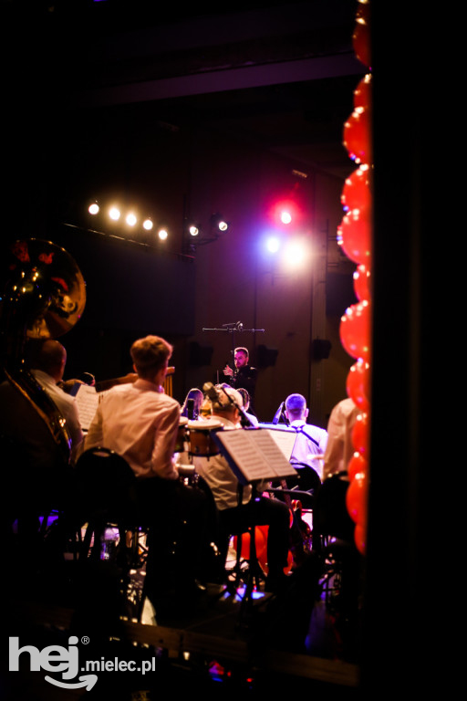 Walentynkowy koncert Mieleckiej Orkiestry Dętej