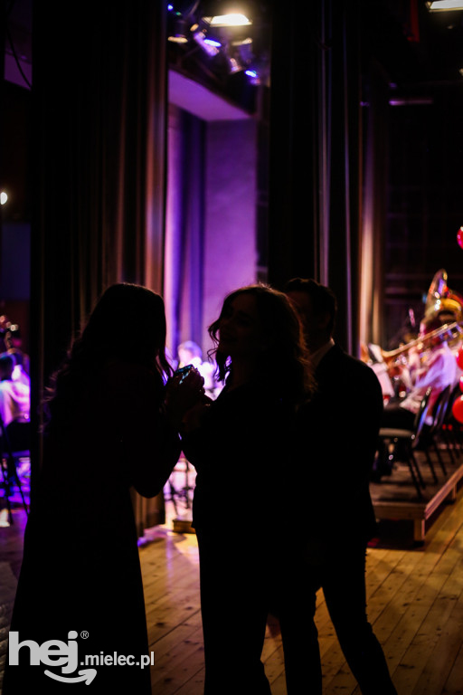 Walentynkowy koncert Mieleckiej Orkiestry Dętej