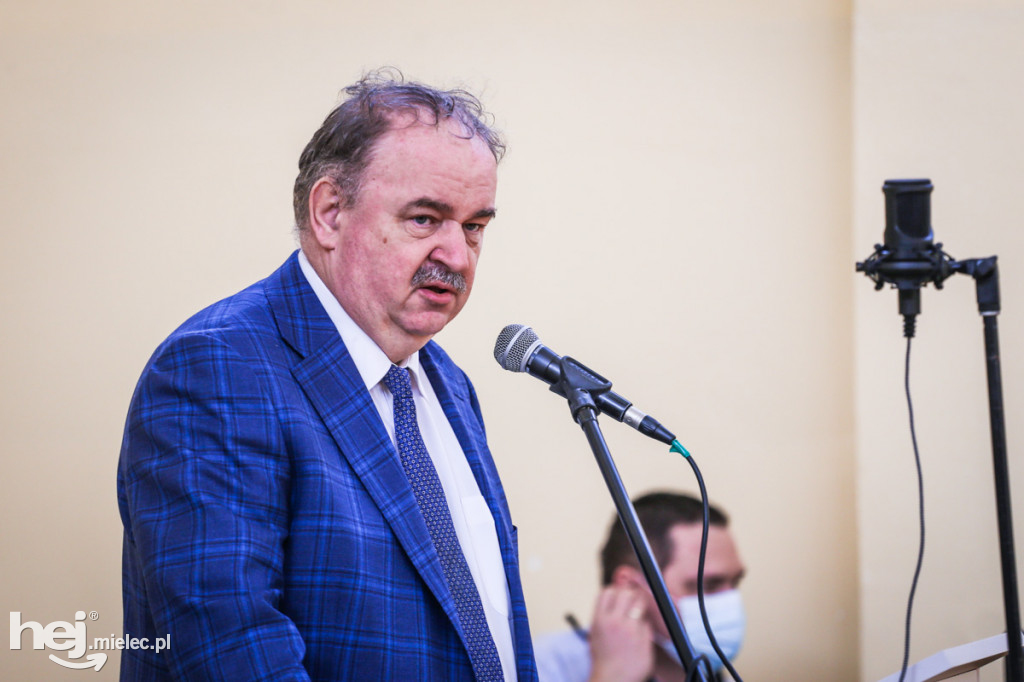 Debata na temat przejazdu kolejowego w Tuszowie Narodowym