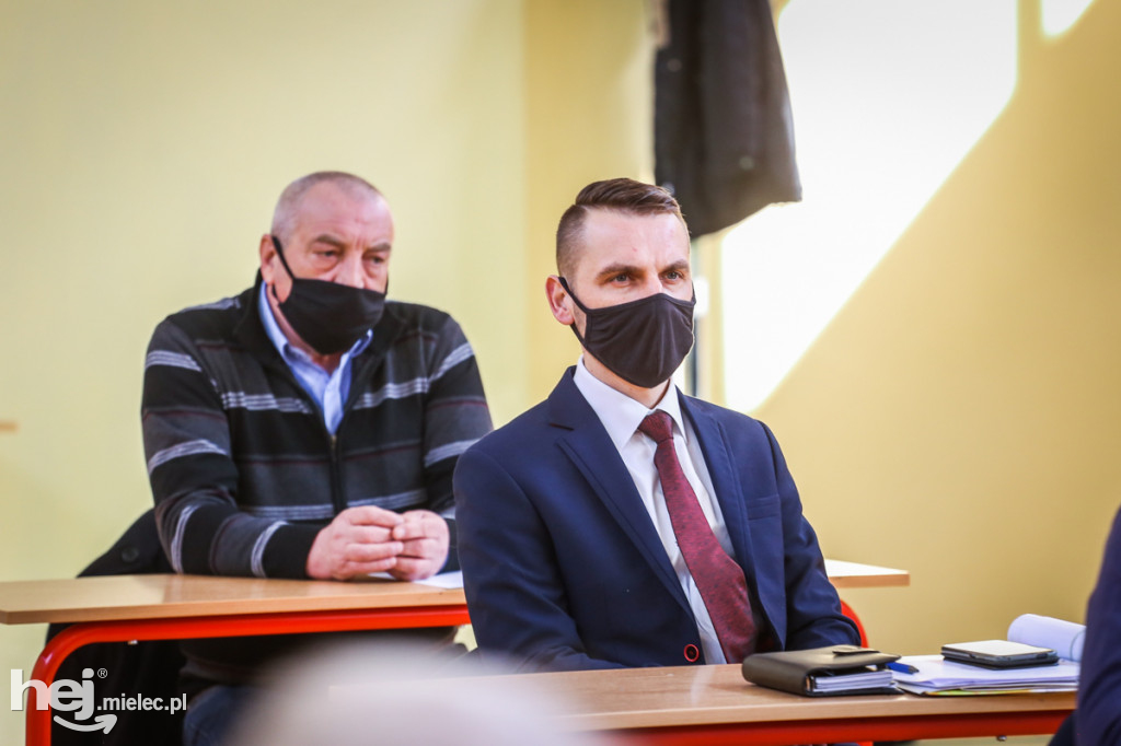 Debata na temat przejazdu kolejowego w Tuszowie Narodowym