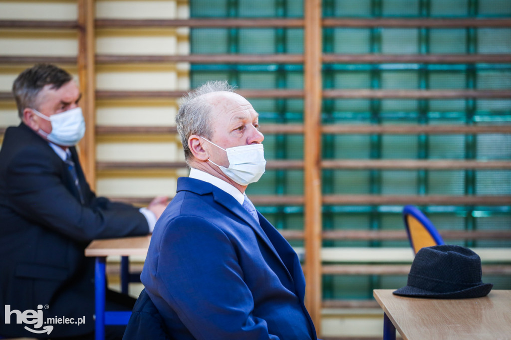 Debata na temat przejazdu kolejowego w Tuszowie Narodowym
