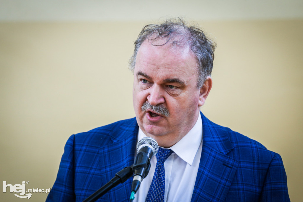 Debata na temat przejazdu kolejowego w Tuszowie Narodowym