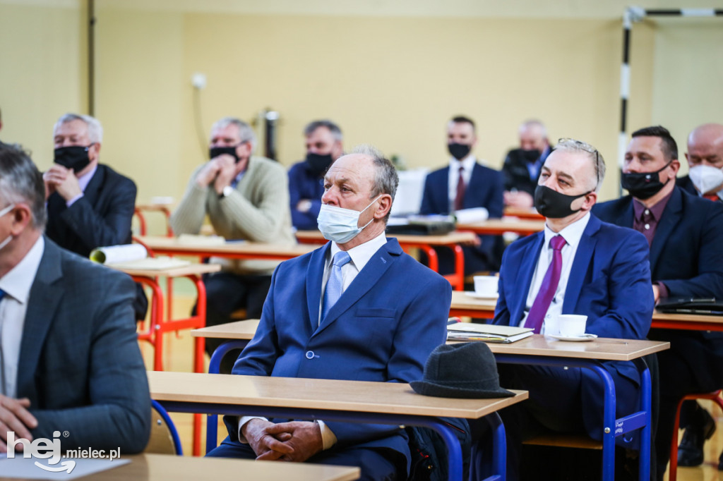 Debata na temat przejazdu kolejowego w Tuszowie Narodowym