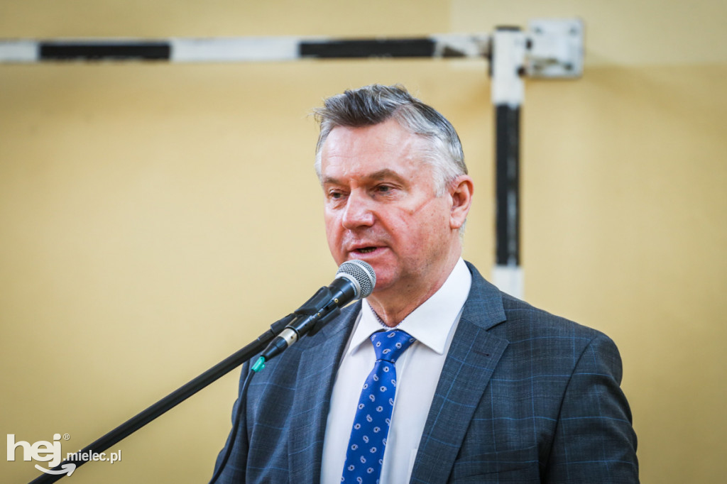 Debata na temat przejazdu kolejowego w Tuszowie Narodowym