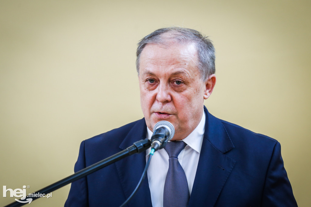 Debata na temat przejazdu kolejowego w Tuszowie Narodowym