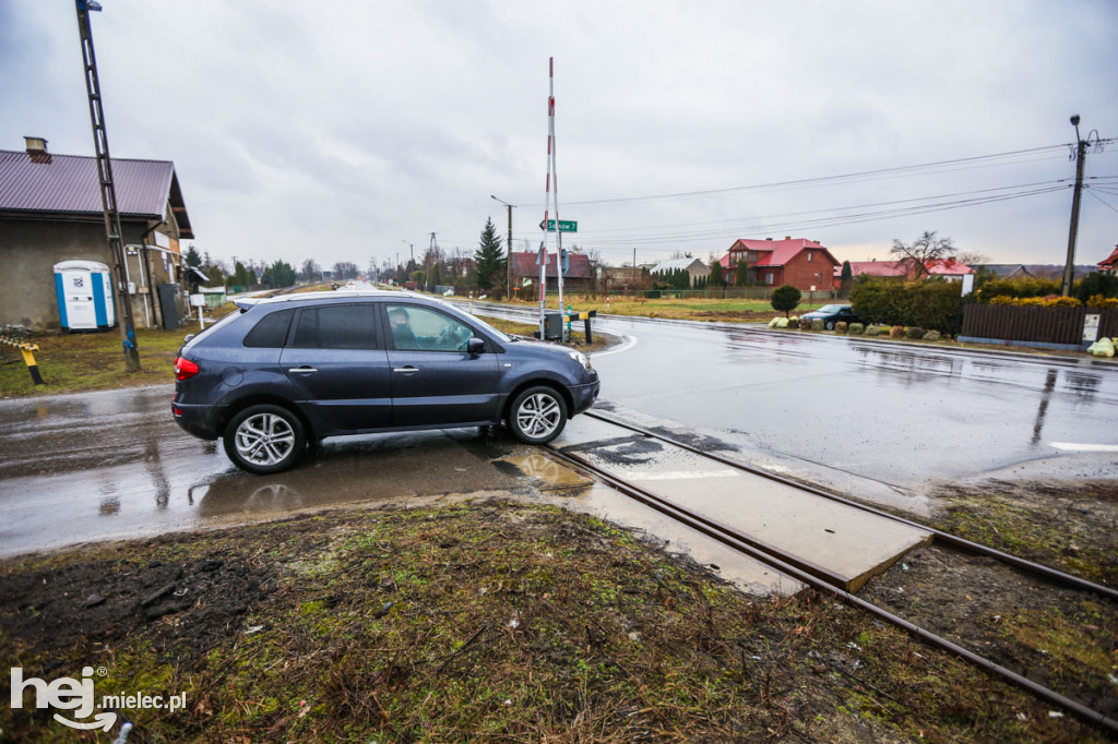 Debata na temat przejazdu kolejowego w Tuszowie Narodowym