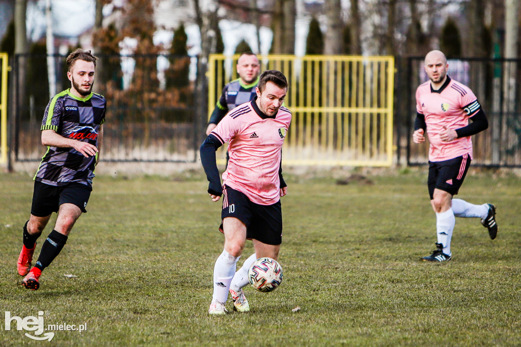 Czarni Trześń  -  Victoria Ocieka	