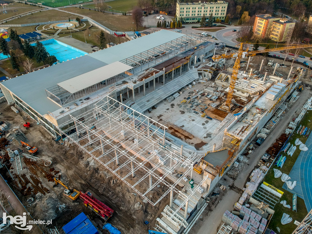 Sprawdziliśmy postępy na budowie hali sportowej