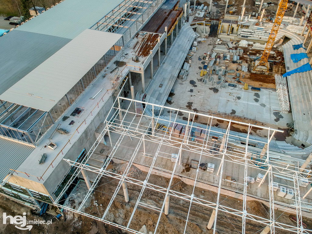 Sprawdziliśmy postępy na budowie hali sportowej
