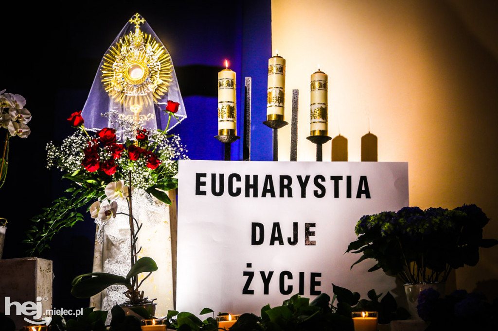 Jezus w grobie. Mamy zdjęcia z mieleckich parafii