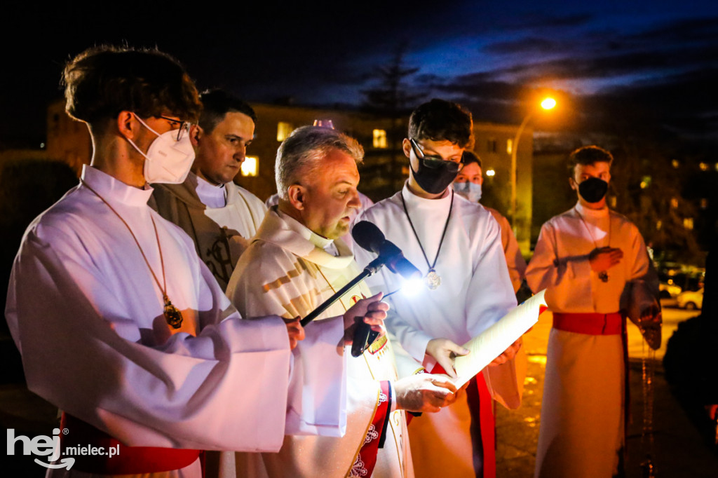 Liturgia Światła rozpoczęła Święta Wielkanocne