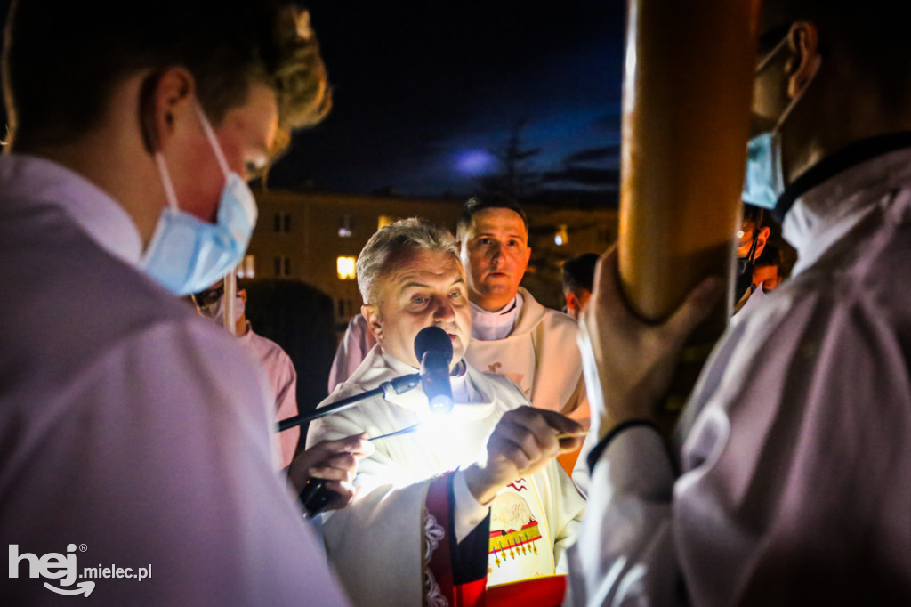 Liturgia Światła rozpoczęła Święta Wielkanocne