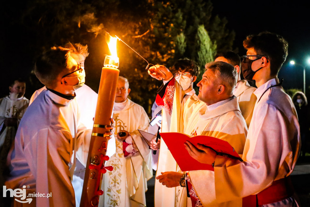 Liturgia Światła rozpoczęła Święta Wielkanocne