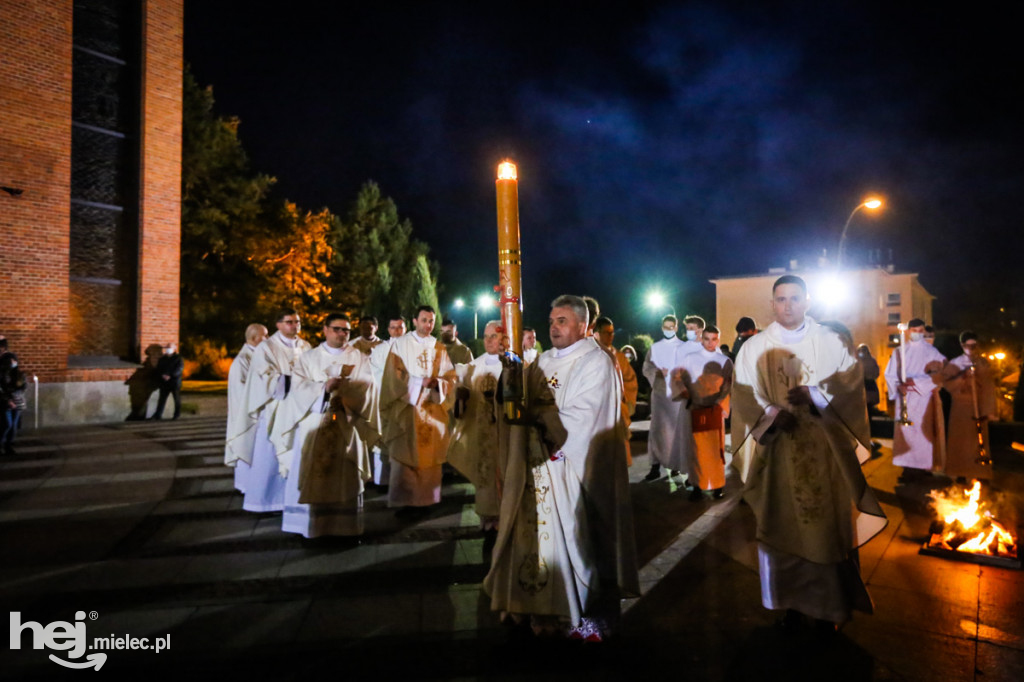Liturgia Światła rozpoczęła Święta Wielkanocne