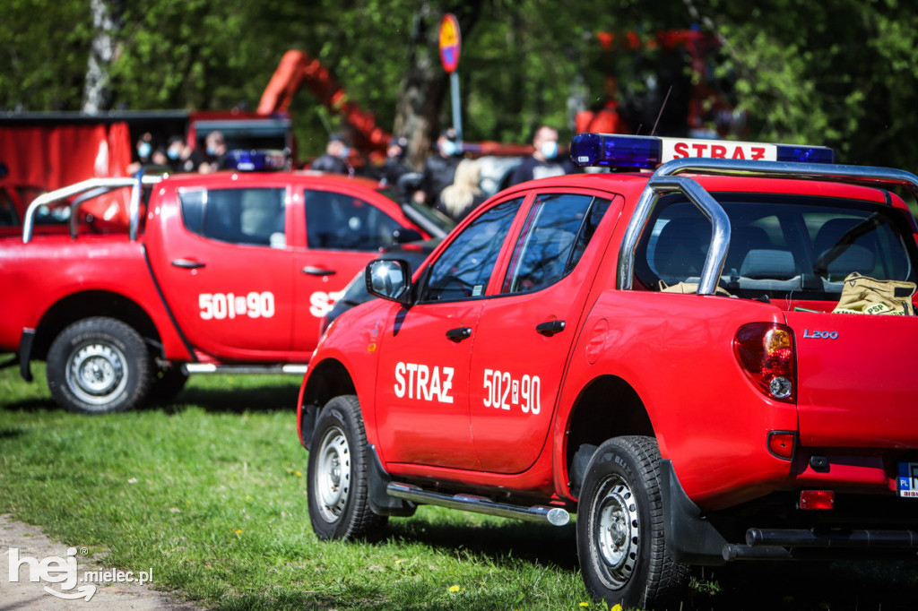 Ciało mężczyzny odnalezione na terenie Stawów Cyranowskich