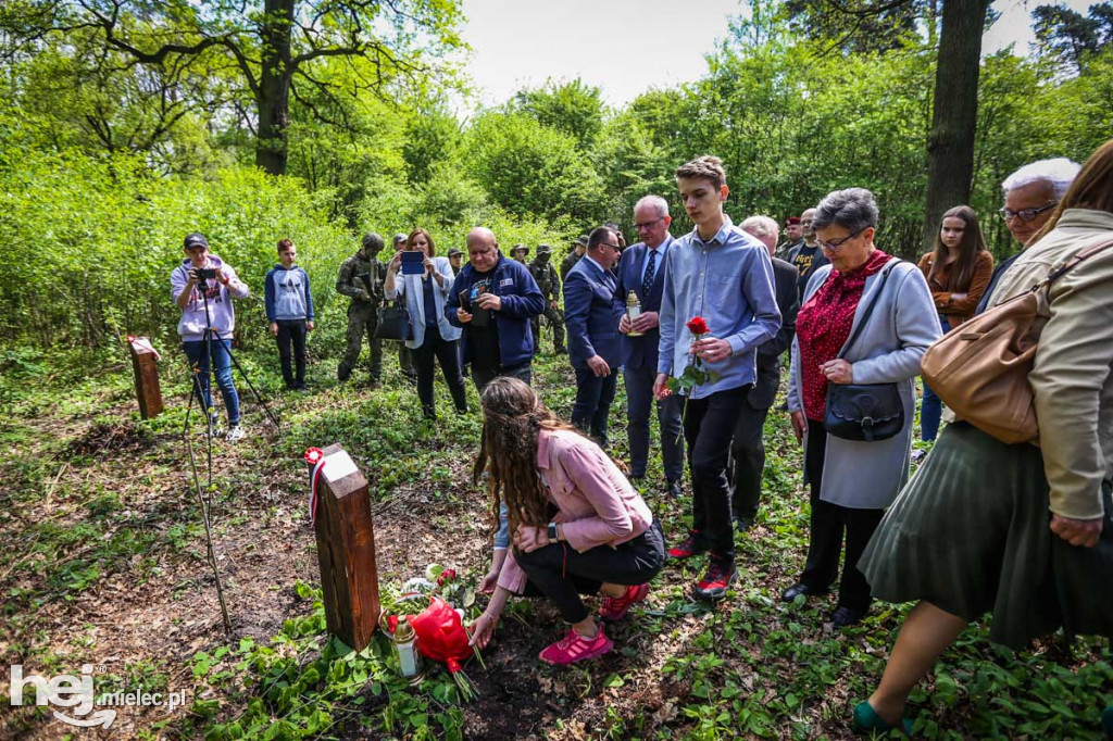 Wiosna Niezłomnych. Posadzili trzy kolejne Dęby Pamięci