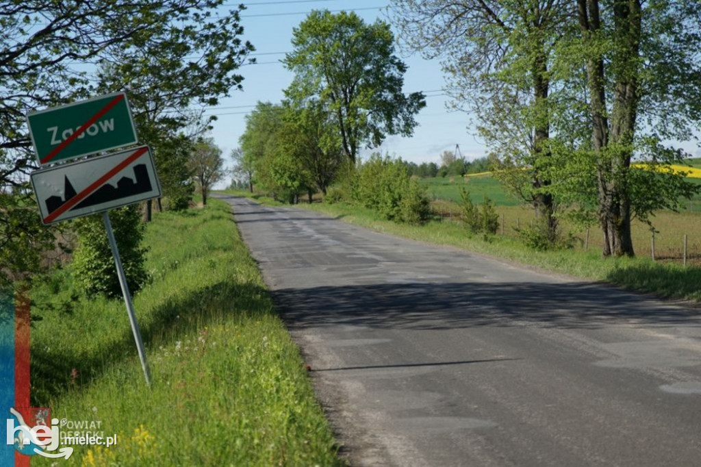 Droga powiatowa Zdziarzec - Dębica w Zasowie [DRON]