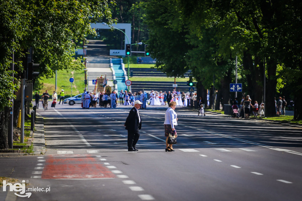 Procesja Bożego Ciała - Parafia MBNP