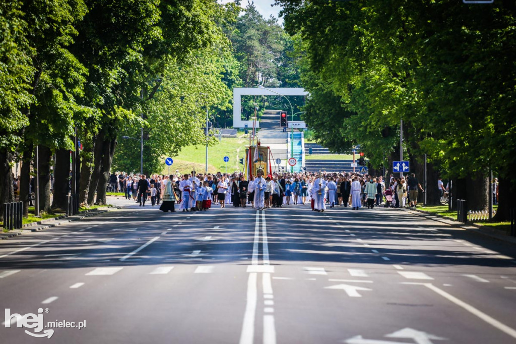 Procesja Bożego Ciała - Parafia MBNP