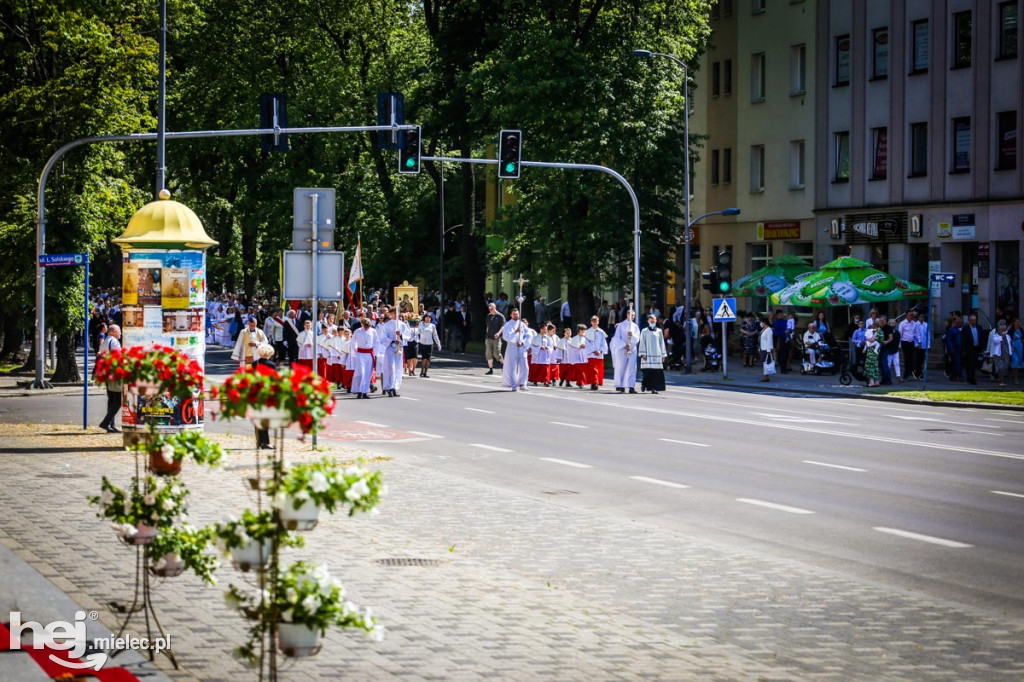 Procesja Bożego Ciała - Parafia MBNP