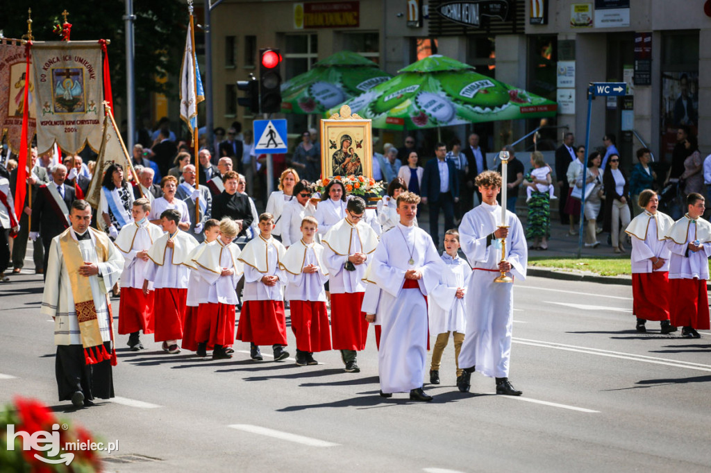 Procesja Bożego Ciała - Parafia MBNP