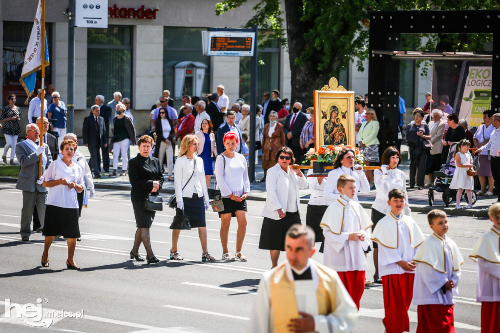 Procesja Bożego Ciała - Parafia MBNP