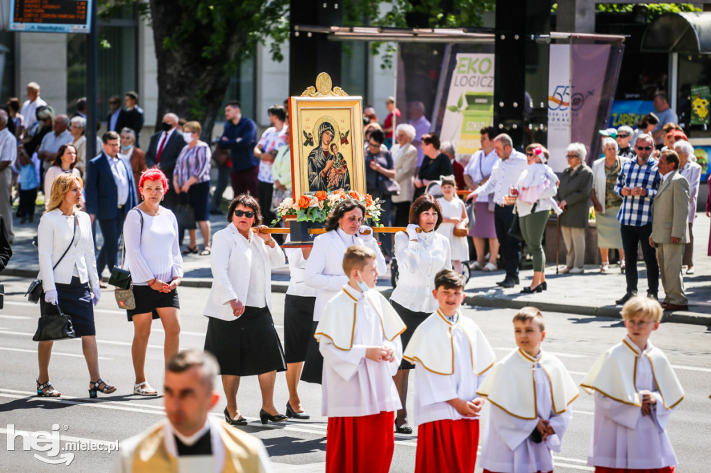 Procesja Bożego Ciała - Parafia MBNP