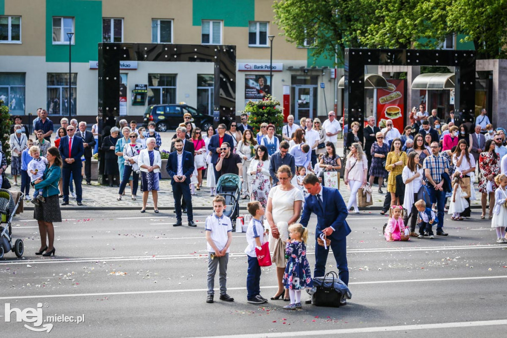 Procesja Bożego Ciała - Parafia MBNP