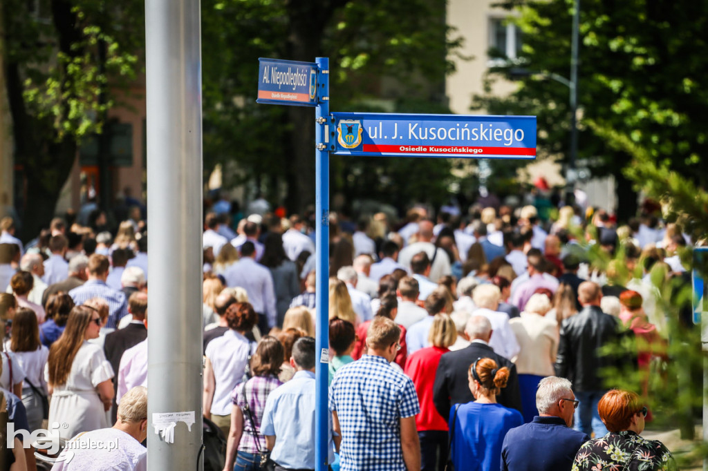 Procesja Bożego Ciała - Parafia MBNP